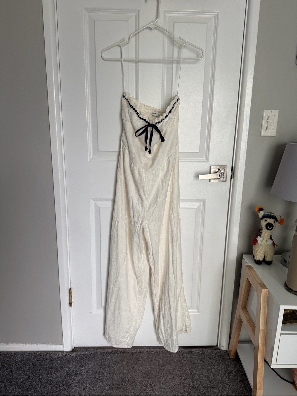 Hollister Cream Linen Wide-Leg Strapless Jumpsuit with Navy Blue Tie Front
